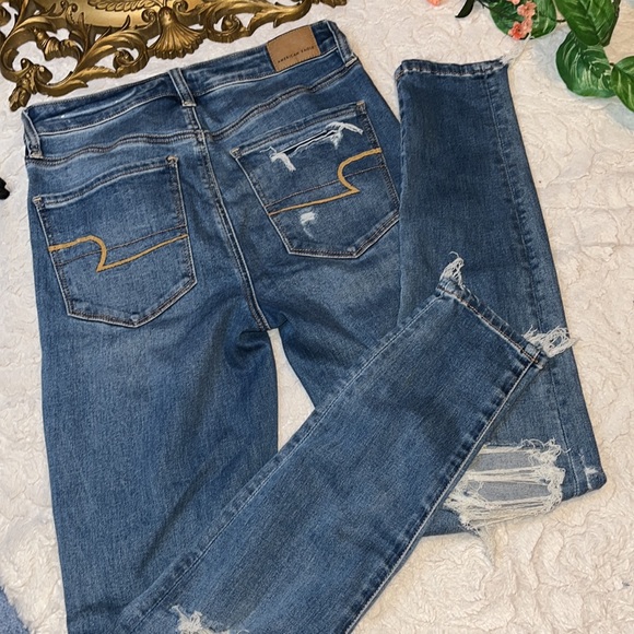 American Eagle Super Hi Rise Jeggings - Picture 2 of 7